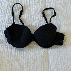 Aerie women’s black lace bra size 34B